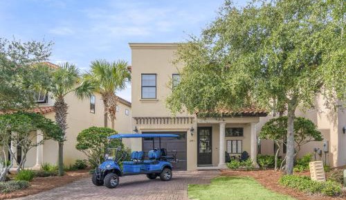 Three-Bedroom Holiday Home 