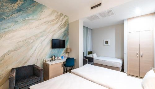 Double or Twin Room with Extra Bed