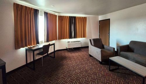 One-Bedroom Suite with Two Queen Beds - Non-Smoking