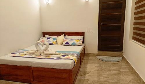 Double Room with Private Bathroom