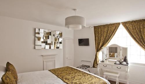 Standard King Room
