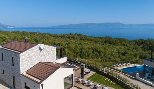 Standard Villa
