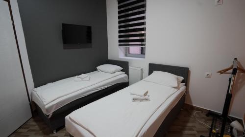 Twin Room with Private Bathroom
