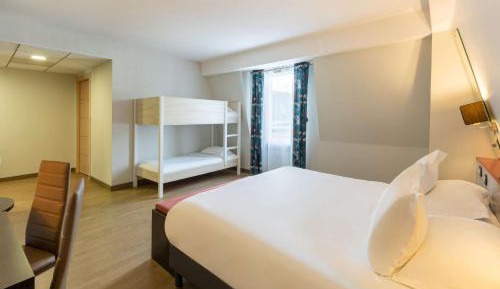 Family Room with Queen Bed and Sofa Bed - Non-Smoking