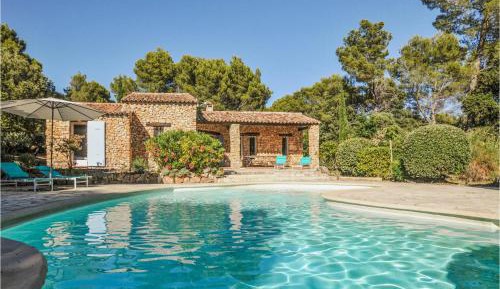 Six-Bedroom Holiday Home