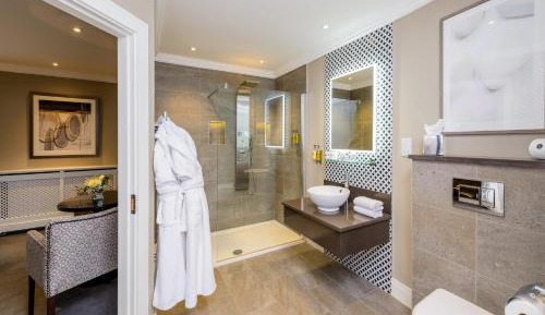 Deluxe Junior Suite