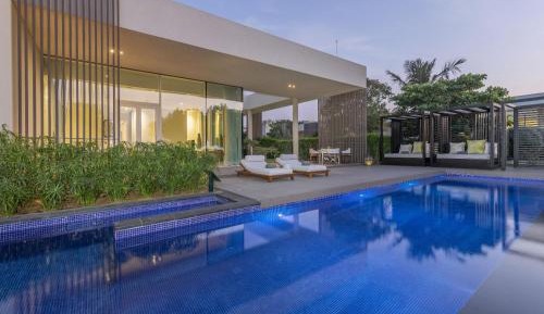 Premium One Bedroom Beachfront Villa with Private pool
