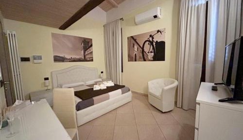 Deluxe Double Room with Castle View