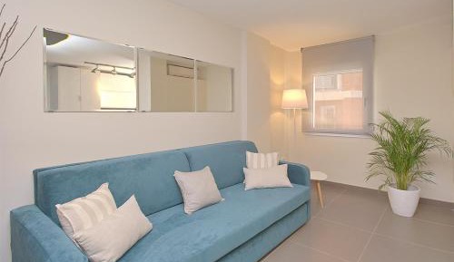 Standard Apartment Interior 4 F