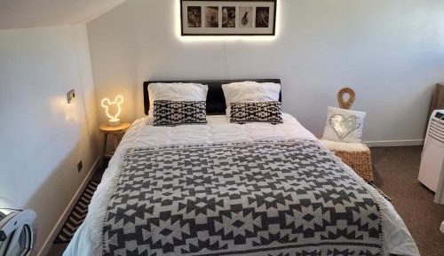 One-Bedroom Cottage