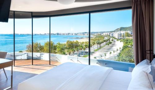 Family Suite with Sea View