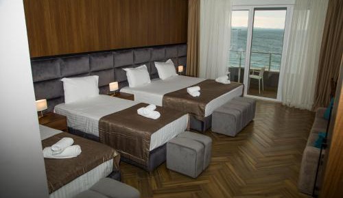 Suite with Sea View