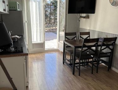 Apartment with Garden View