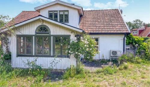Two-Bedroom Holiday Home