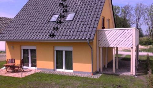 Two-Bedroom Apartment with Balcony