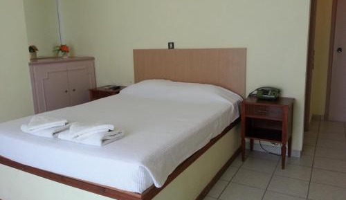 Double or Twin Room with Sea View