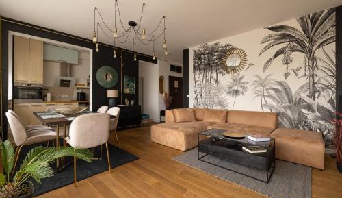 Deluxe Apartment