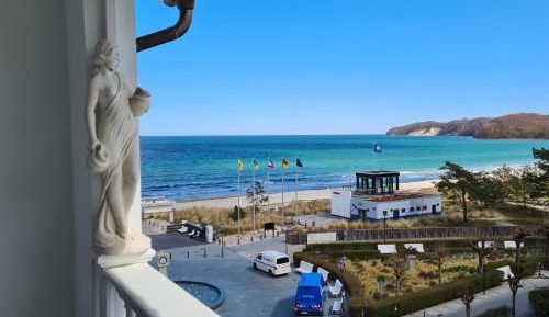 Double room with balcony seaside/Main road