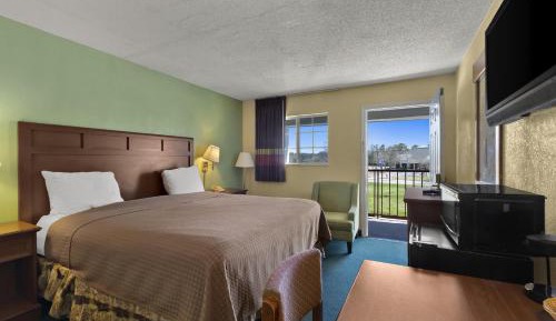 1 King Bed Accessible Non-Smoking