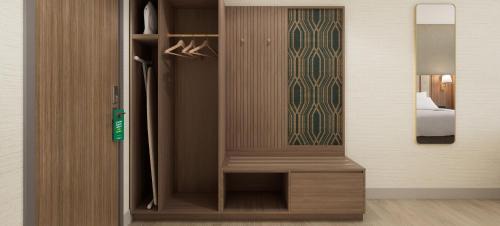 One-Bedroom King Suite with Kitchen