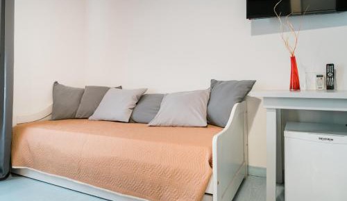 Basic Triple Room