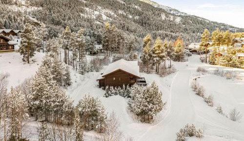 Three-Bedroom Holiday Home 
