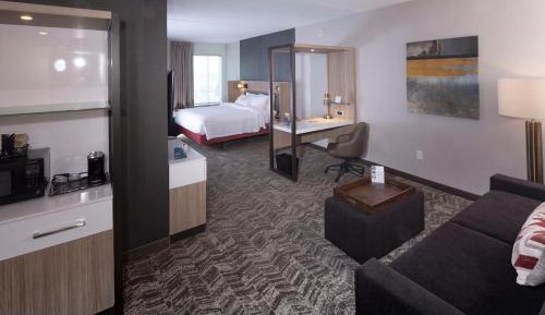 King Suite with Trundle Bed