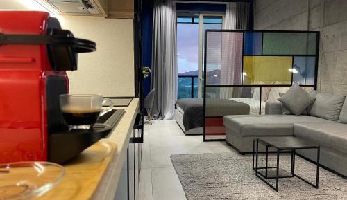 Apartment with Garden View