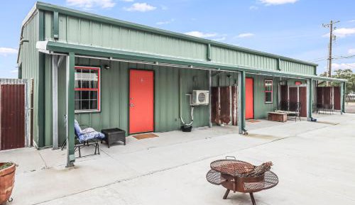 One-Bedroom House