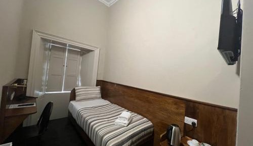 Deluxe Single Room