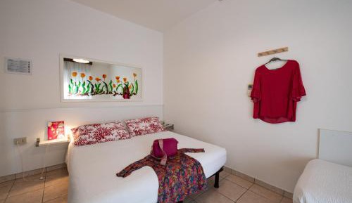 Economy Triple Room