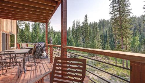Three-Bedroom Holiday Home 