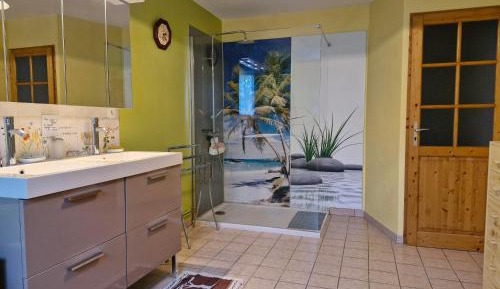 Three-Bedroom Holiday Home 