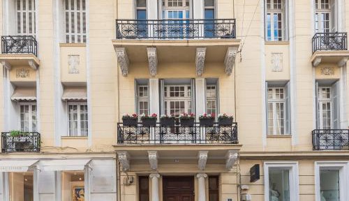 Three-Bedroom Premium Apartment