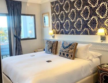 Deluxe King Suite