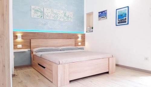 One-Bedroom Apartment with Sea View