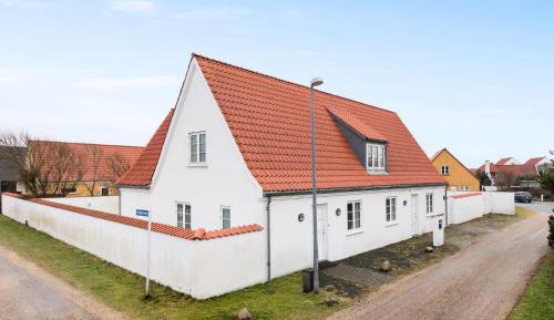 Four-Bedroom Holiday Home