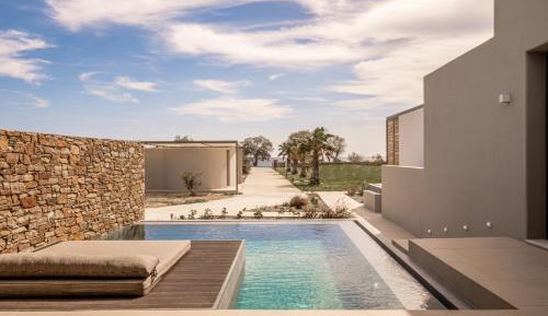  Premium Suite with Private Pool & Beachfront Sea View