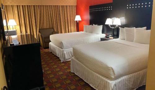Queen Room with Two Queen Beds - Non-Smoking