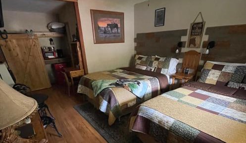 Deluxe Queen Room