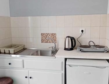 Studio (2 Adults)