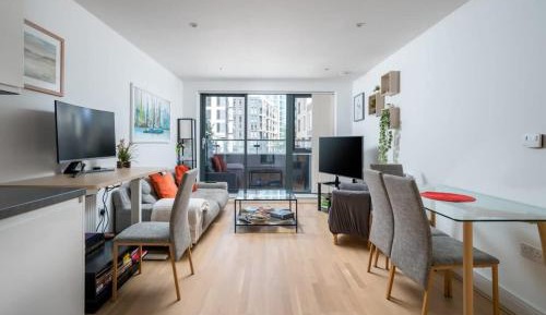 Two-Bedroom Apartment with Balcony