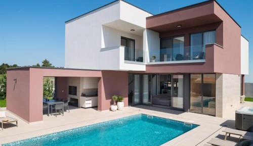Four-Bedroom Holiday Home