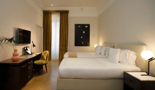 Luxury Triple Room