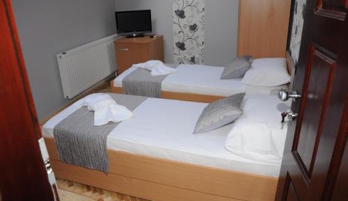 Double or Twin Room with Private Bathroom