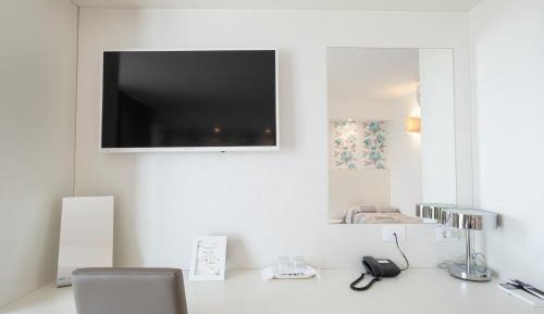 Deluxe Triple Room with Sea View
