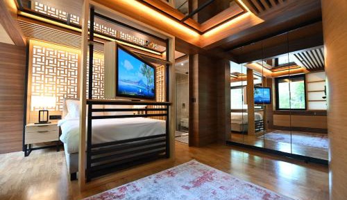 Deluxe Junior Suite with Free Spa Access