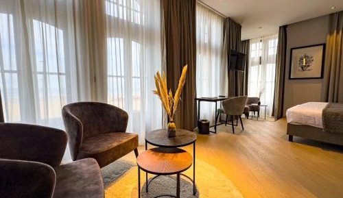 Deluxe Twin Room with Sea View
