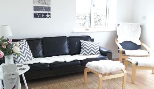 Suite with Mountain View