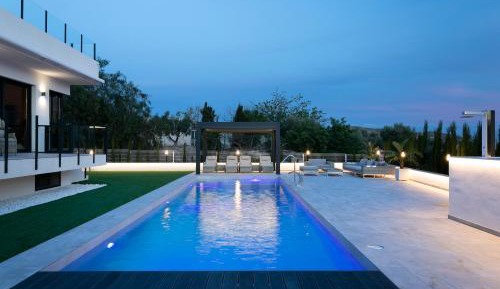 Deluxe Villa